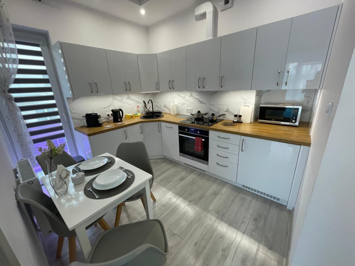 Apartament Nowoczesny Komfortowy Kustronia Z Garazem Balkonem Wanna Bielsko-Biała Dış mekan fotoğraf