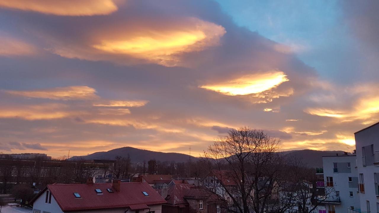 Apartament Nowoczesny Komfortowy Kustronia Z Garazem Balkonem Wanna Bielsko-Biała Dış mekan fotoğraf